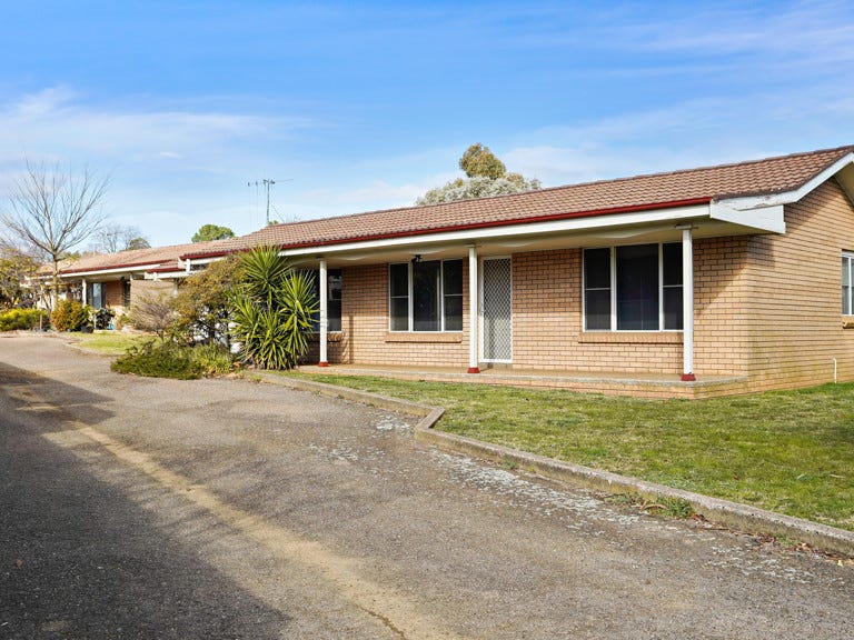 Units 1,2,3/230 McLachlan Street, Orange, NSW 2800 Block Of Units for