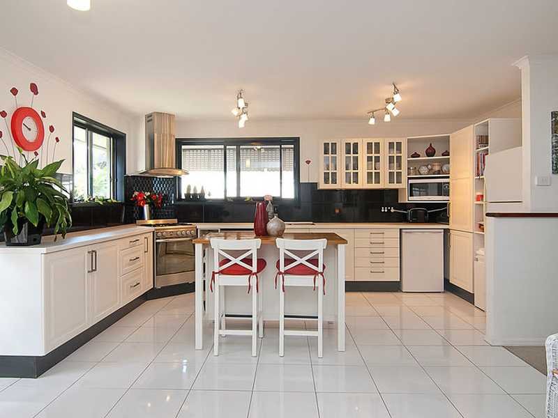 12 Merchant Court, Springwood, Qld 4127 Property Details