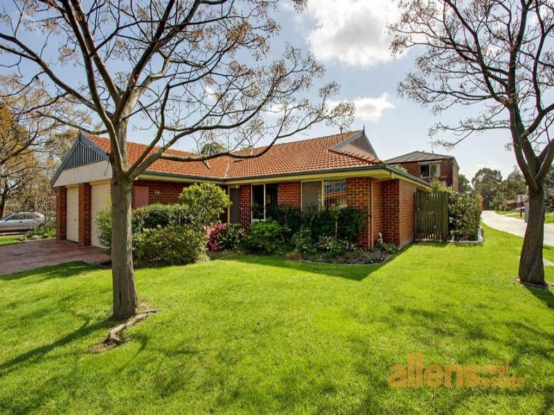 16 Heathcote Drive, Forest Hill, VIC 3131