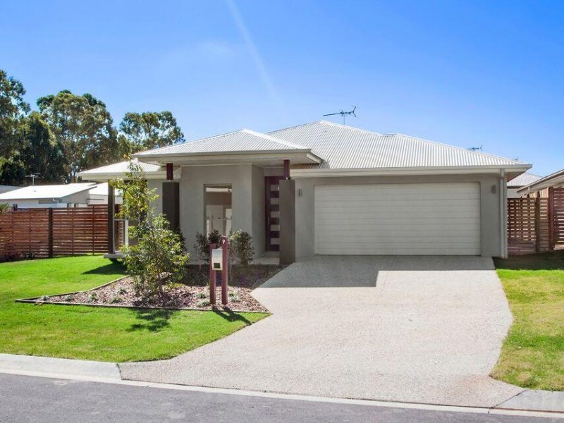 9 Mapleton Crescent, Capalaba, Qld 4157 Property Details