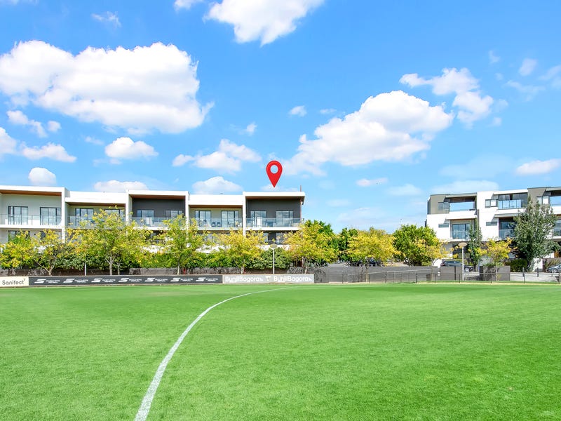 98 Waverley Park Drive, Mulgrave, Vic 3170 House for Sale