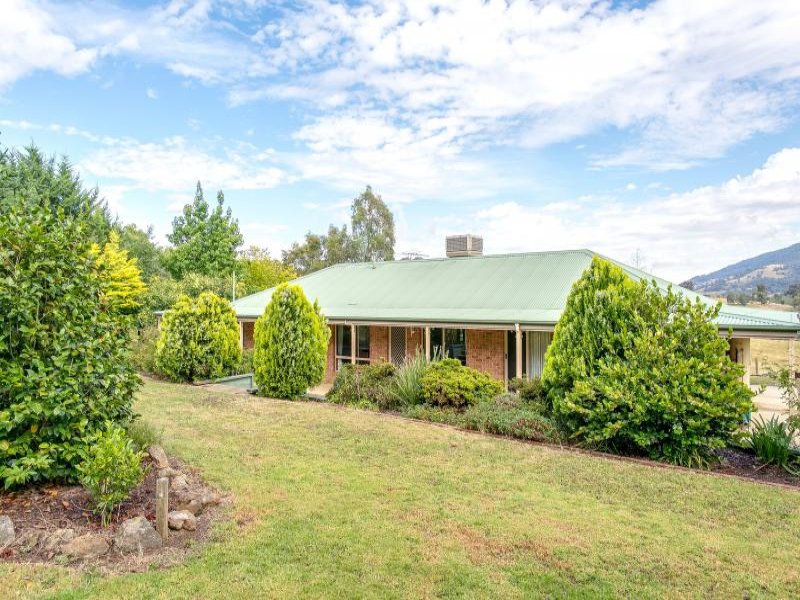 70 Robinson Lane, Yackandandah, VIC 3749