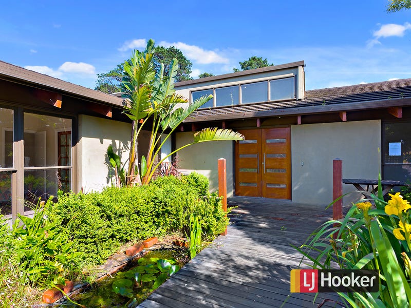 96 Wooralla Drive, Mount Eliza, VIC 3930