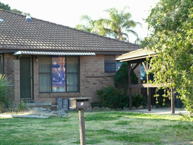 15 Amaranthus Place, Macquarie Fields, NSW 2564