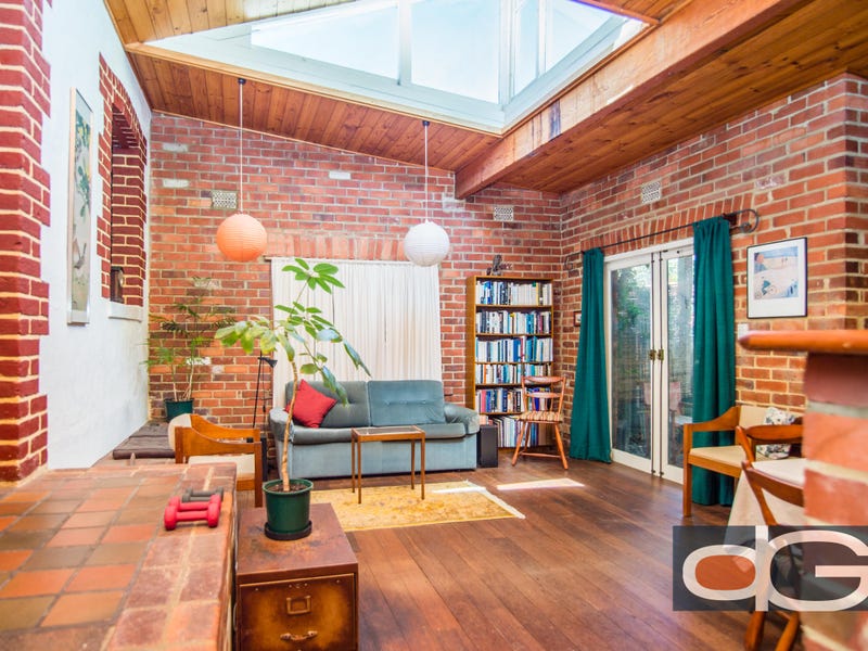 158 Hampton Road, Beaconsfield, WA 6162