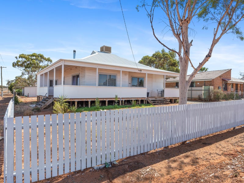 94 Shaw Street, Coolgardie, WA 6429