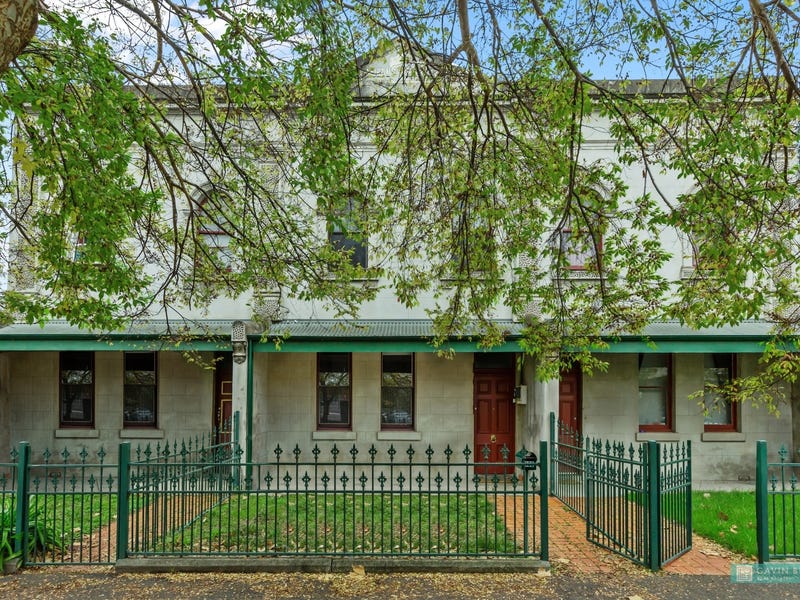 102 Mollison St, Bendigo, Vic 3550 Property Details