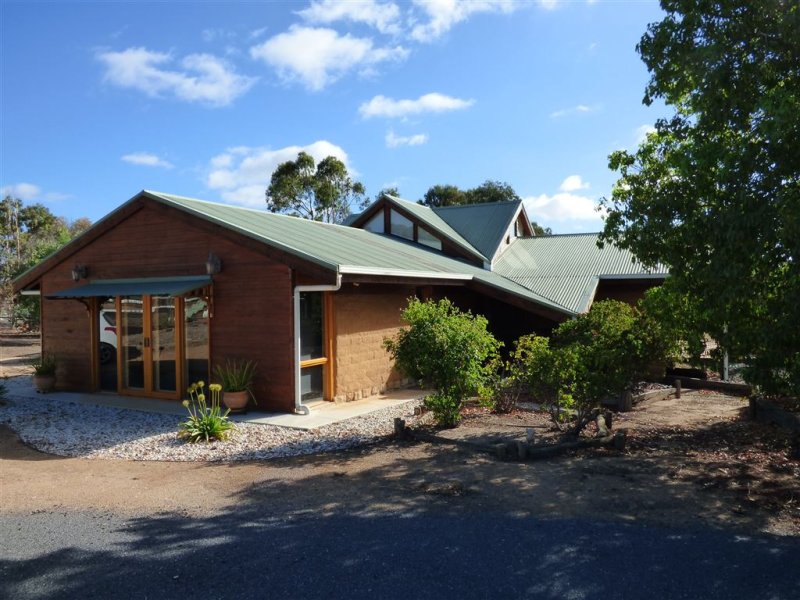 3 Holloway Road W, Stawell, VIC 3380