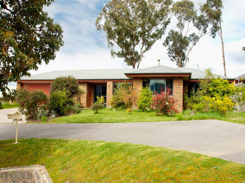 45 Hilltop Court, Yarra Junction, VIC 3797