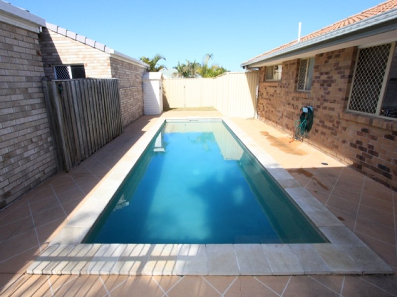 26 Bluemoon Close, Burleigh Waters, QLD 4220