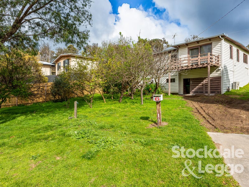 6 Fairhills Drive, Rye, VIC 3941