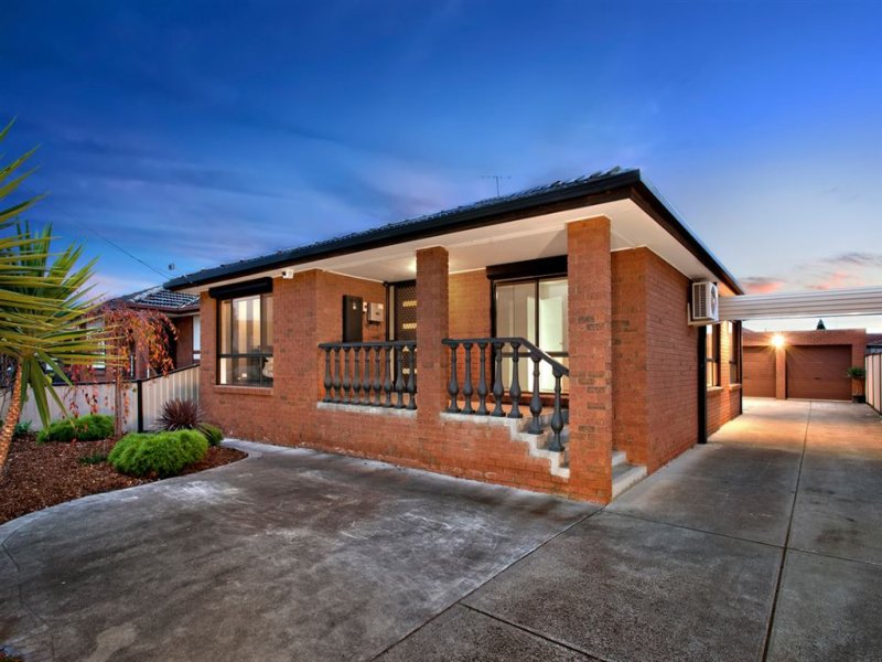 51 Stonehaven Drive, Thomastown, VIC 3074