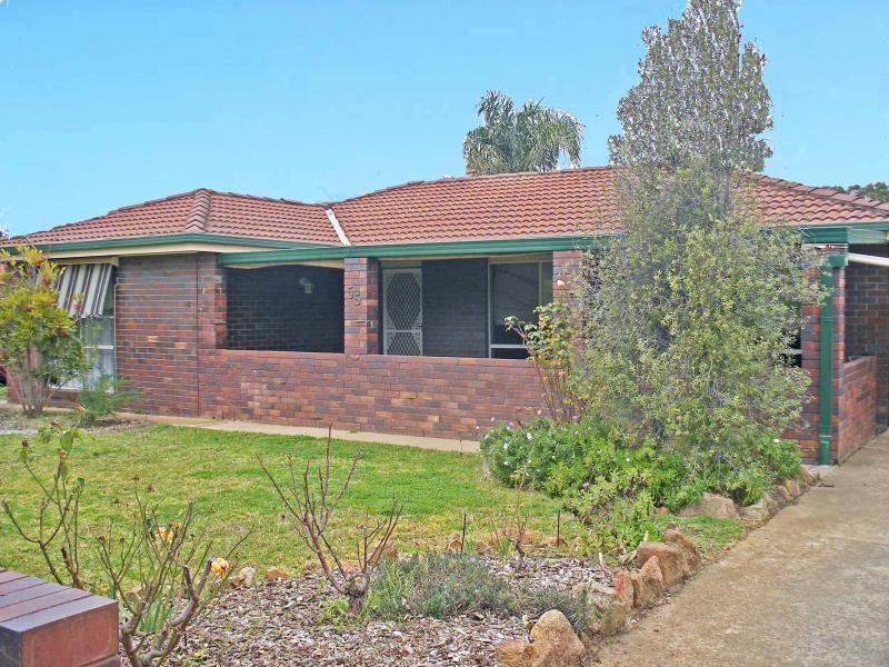 55 Cutler Avenue, Kooringal, NSW 2650