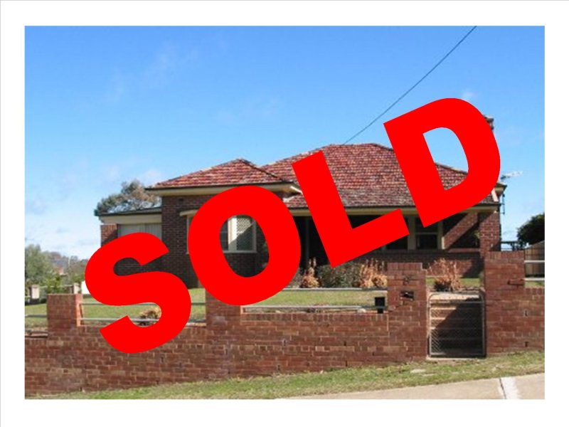 8 Lachlan Street, Cowra, NSW 2794
