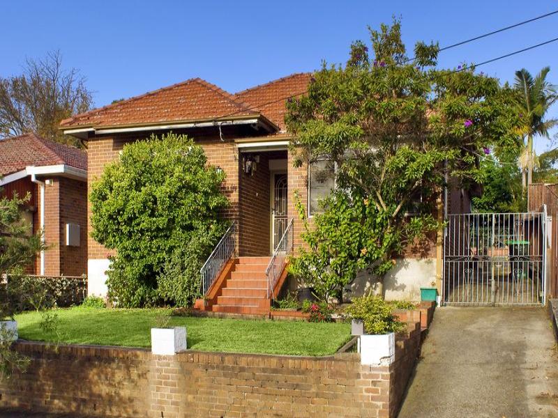 11 Tait Street, Russell Lea, NSW 2046
