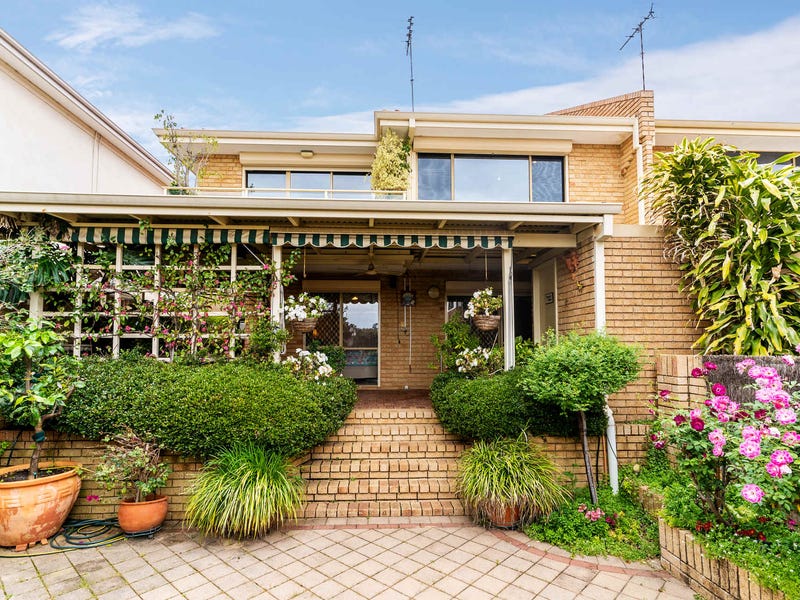 4/57 Leonora Street, Como, WA 6152 Property Details