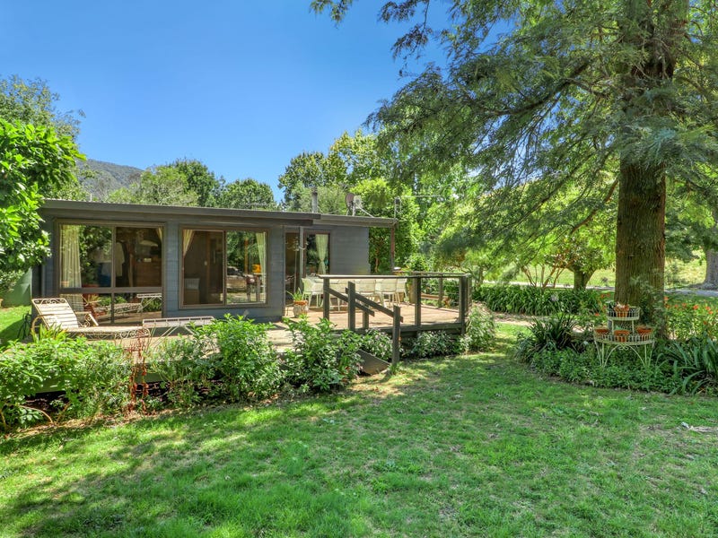 13 Brown Street, Jamieson, Vic 3723 House for Sale