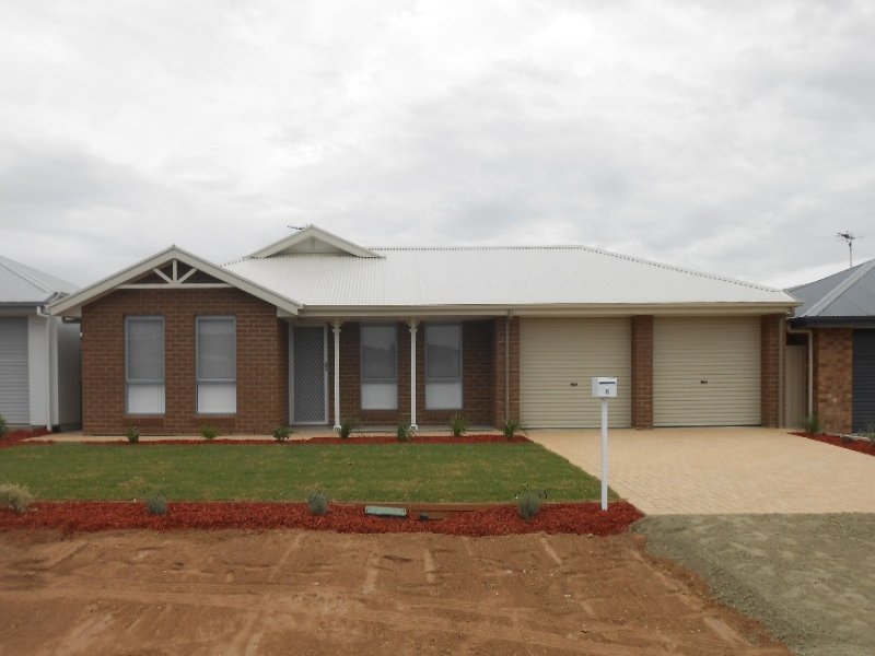 8 Sir John Cowan Avenue, Murray Bridge, SA 5253