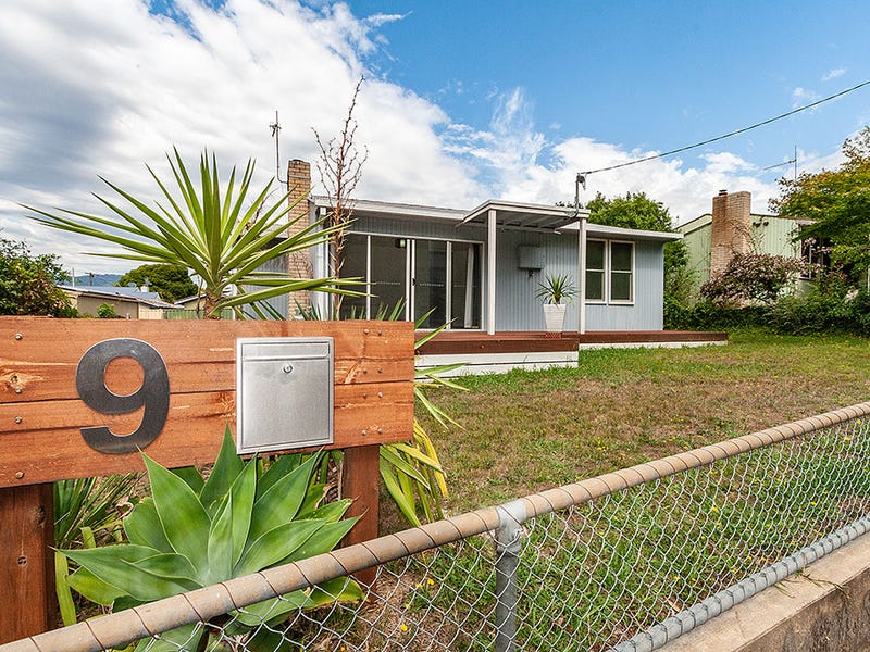 9 East Crescent, Eildon, Vic 3713 Property Details