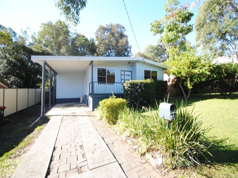 2 Seventh Avenue, Toukley, NSW 2263