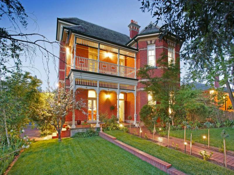 22 Bourne Road, Glen Iris, VIC 3146
