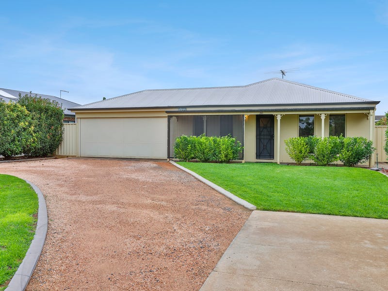 210 Pitman Avenue, Buronga, NSW 2739 Property Details