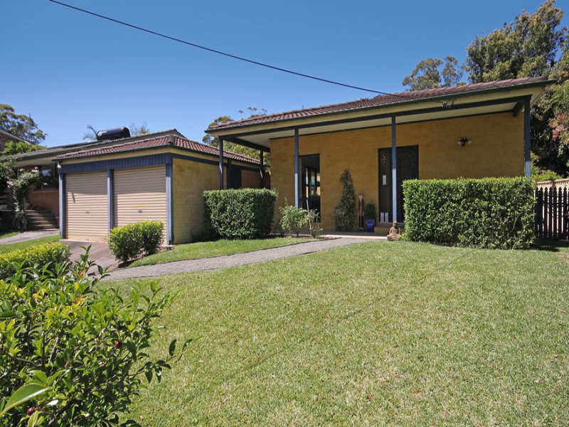 11 Bannister Head Road, Mollymook Beach, NSW 2539