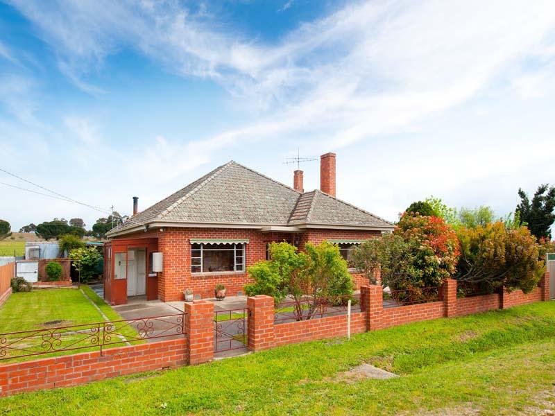 2000 CreswickNewstead Road, Campbelltown, Vic 3364 Property Details