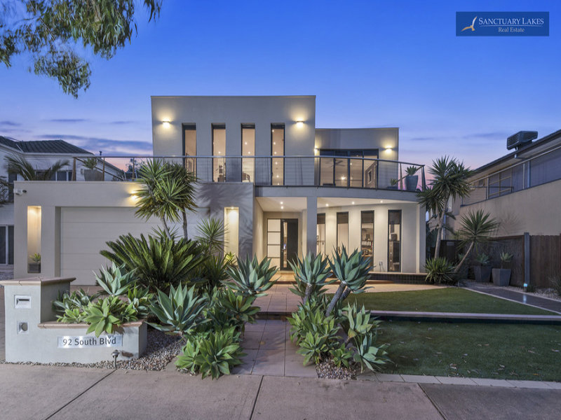92 Sanctuary Lakes South Boulevard, Point Cook, VIC 3030 realestate