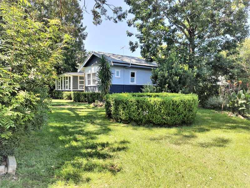 17 Dixon Road, Blaxland, NSW 2774 Property Details