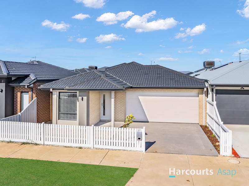 37 Derrimut Street, Rockbank, Vic 3335 Property Details
