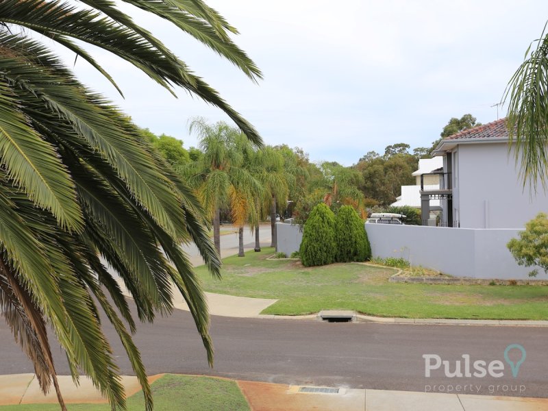 10 Wilber Street, Rossmoyne, WA 6148