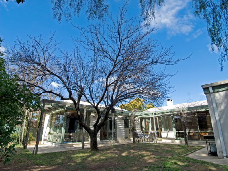 13 Munro Road, Queanbeyan, NSW 2620 Property Details