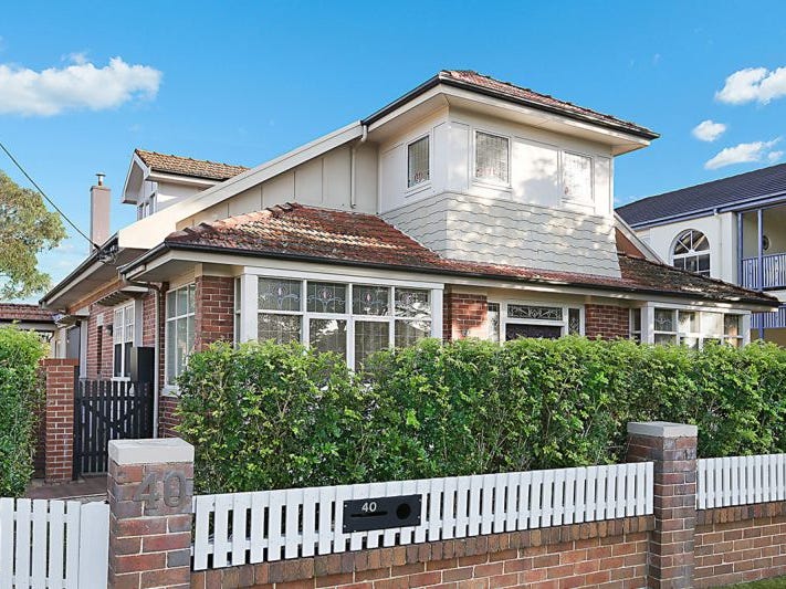 40 Stewart Avenue, Hamilton East, NSW 2303