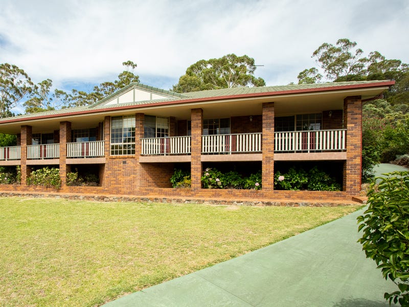 67 The Avenue Armidale NSW 2350 House for Sale realestate .au