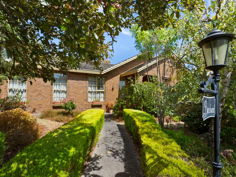 38 Pine Hill Drive Doncaster East Vic 3109 - 