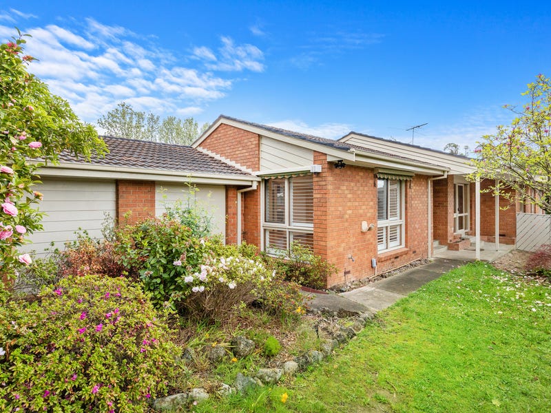 15 Oxford Close, Croydon Hills, Vic