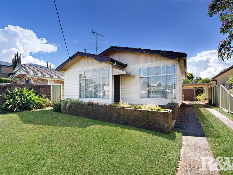 11 Brisbane Avenue, Umina Beach, NSW 2257