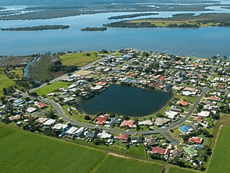 4 Pandanus Place, Steiglitz, Qld 4207 Property Details