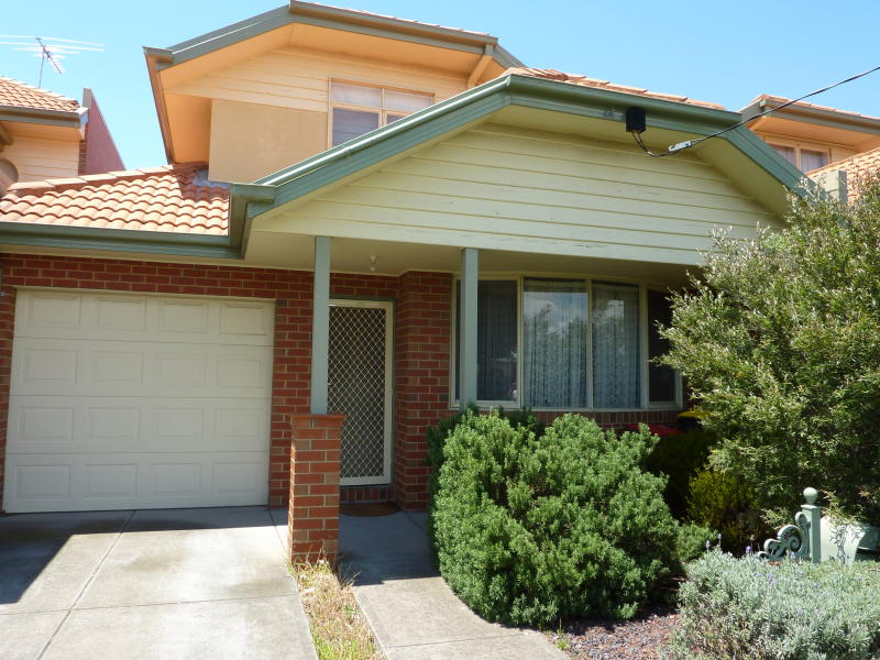 2B Cooper Street, Essendon, Vic 3040