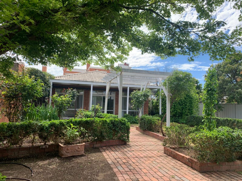 12 Cardwell Street, Elmore, VIC 3558