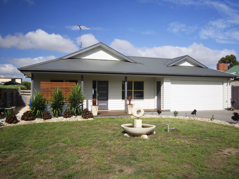 6 Jackson Street, Winchelsea, Vic 3241 Property Details