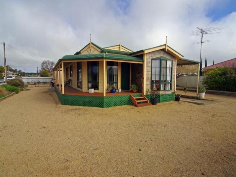 2 Oval Avenue, Warooka, SA 5577 Property Details