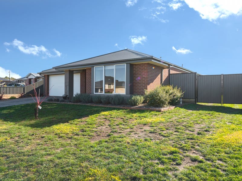 Real Estate & Property for Sale in Lancefield, VIC 3435 Pg. 3