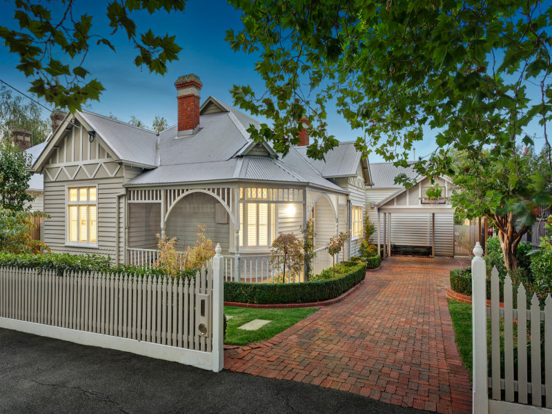 25 Selwyn Street, Canterbury, Vic 3126 Property Details