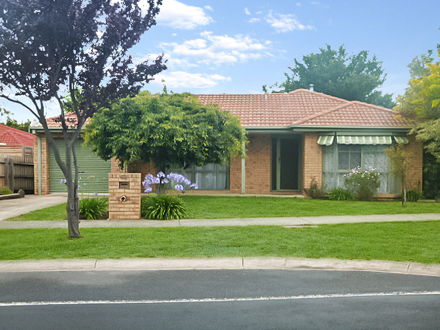 53 Bellevue Drive, Berwick, Vic 3806 - Realestate.com.au