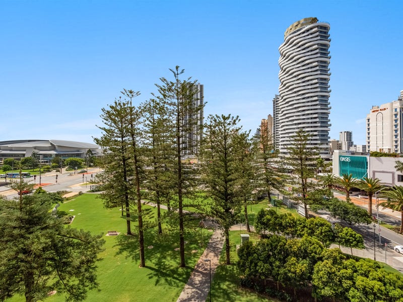 504/26852689 'Broadbeach on the Park' Gold Coast Highway, Broadbeach
