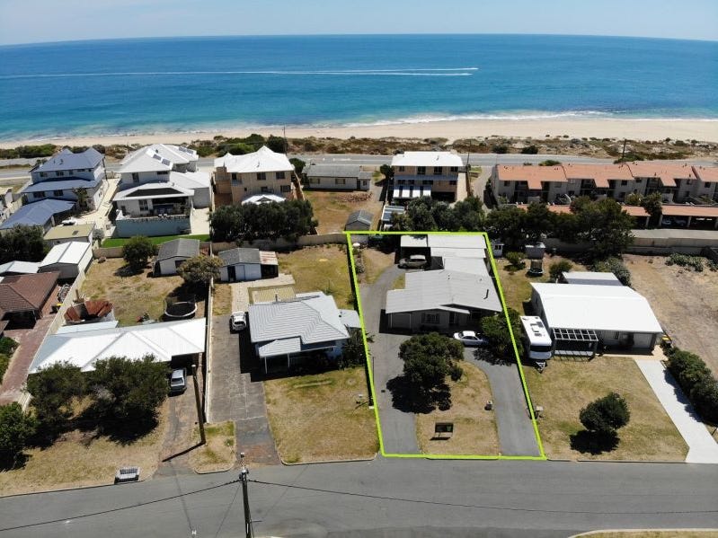 14 Sharland Street, Halls Head, WA 6210 House for Sale realestate