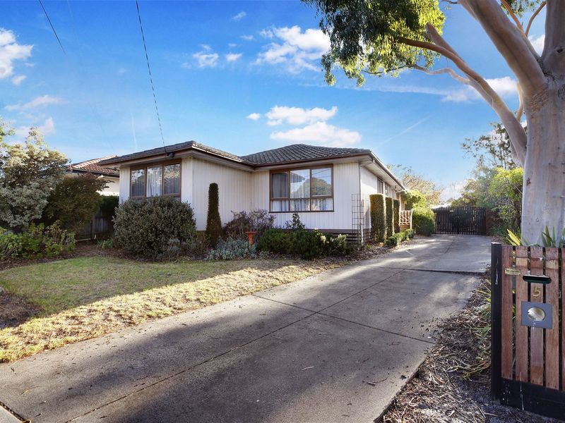 5 Kerry Street, Seaford, VIC 3198