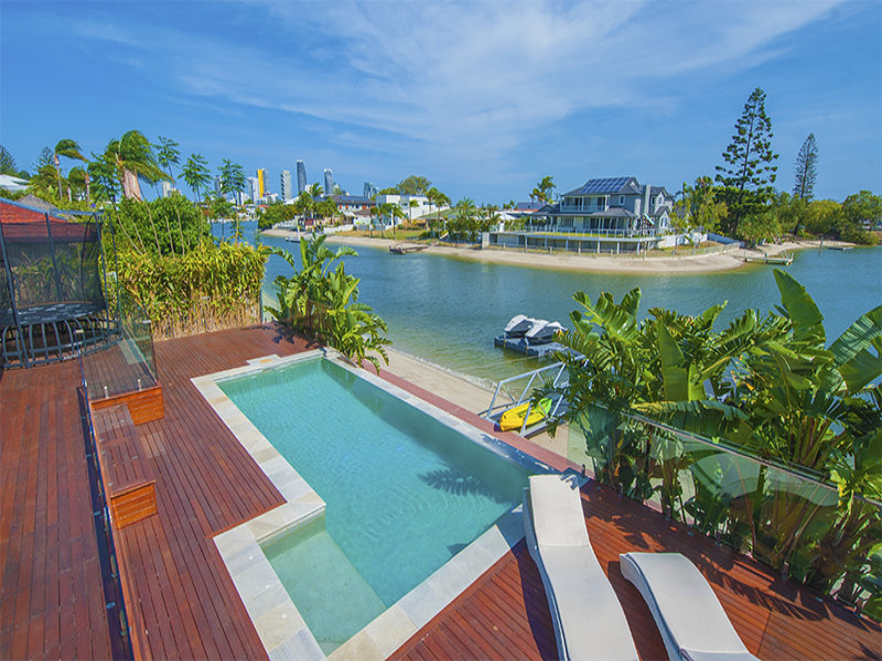 6 Meredith Drive, Broadbeach Waters, QLD 4218
